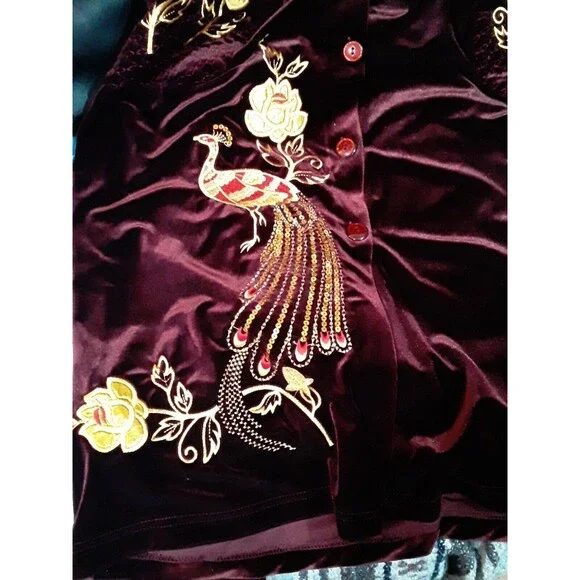 NWT Womens Robe Ornate Velvet Burgundy, Size L - Picture 10 of 11